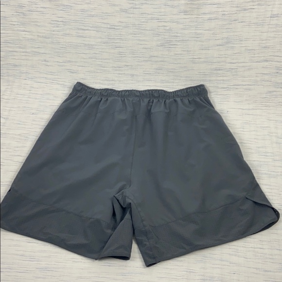 EUC Men’s Nike Athletic Shorts - Picture 5 of 7